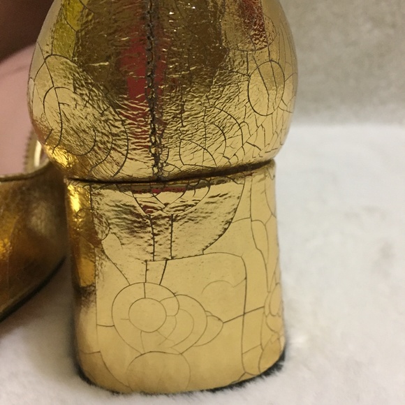 Shoes - Picture 3 of 4